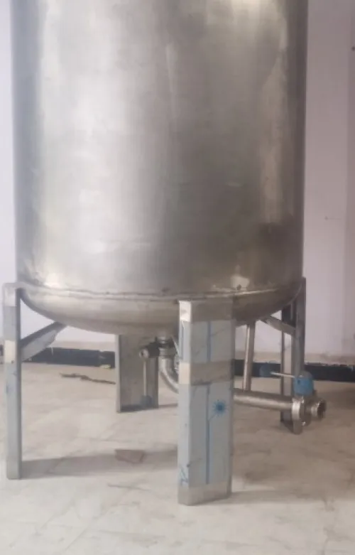 Cuve inox 3 mélangeurs صهريج خلاط اينوكس