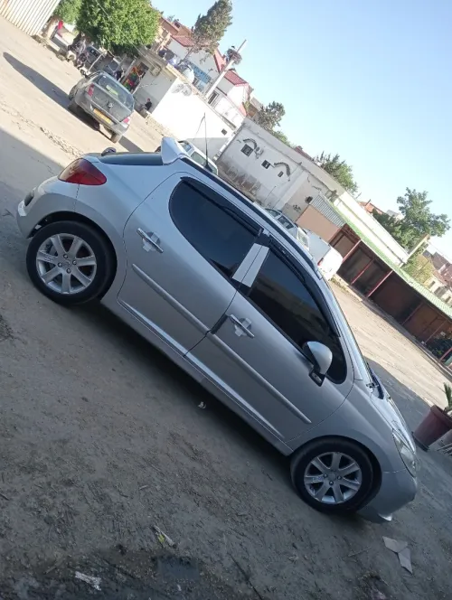 Peugeot 207 2008 Sportium