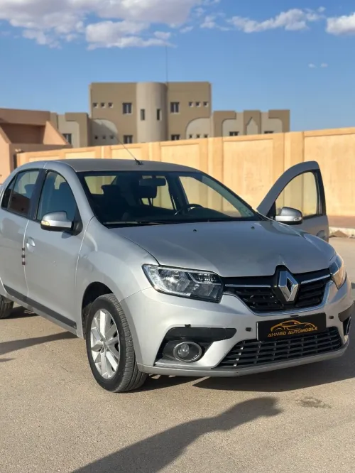 Renault Symbol 2018 Collection