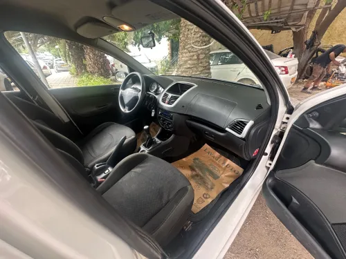 Peugeot 206 Plus 2011 206 plus