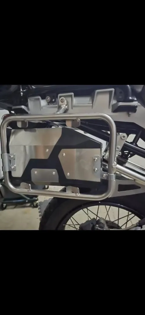 Caisse a outil  bmw gs 1250/1200