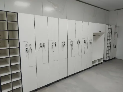 Casier vestiaire en HPL 