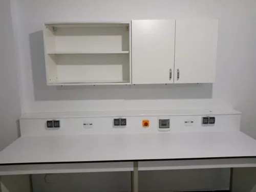 Paillasse de laboratoires en HPL