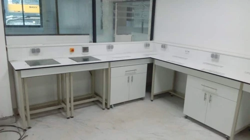 Paillasse de laboratoires en HPL