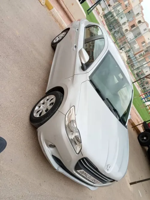 Peugeot 301 2015 Active