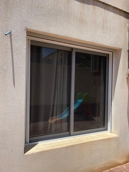 Moustiquaire en aluminium 