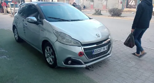 Peugeot 208 2014 Active