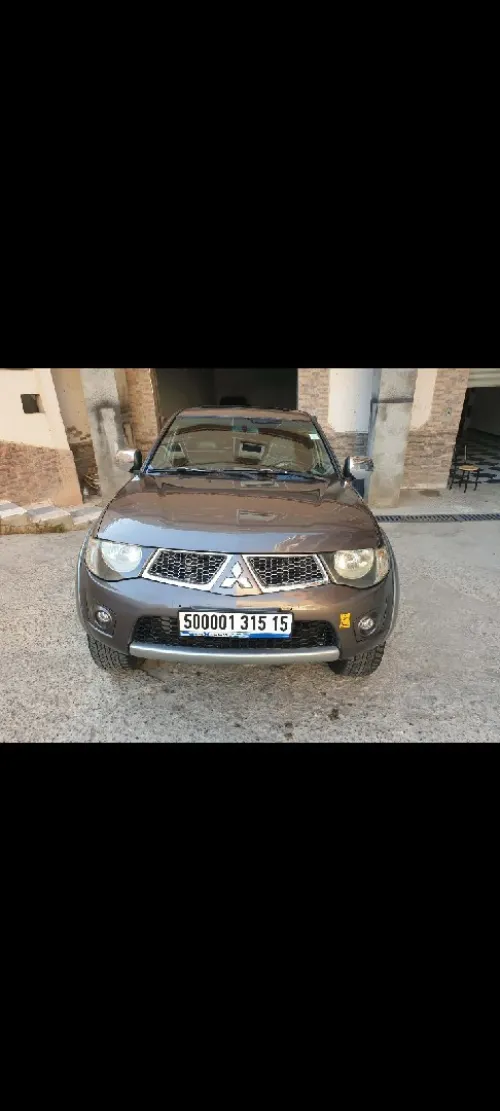 Mitsubishi L200 2015 Doube cabine Evolution