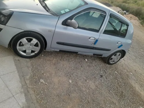 Renault Clio 2 2004 Extreme