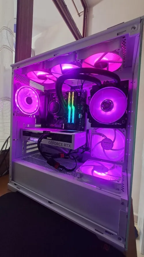 PC GAMER 5700x3D RTX4070S