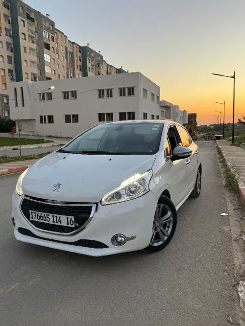 Peugeot 208 2014 Allure
