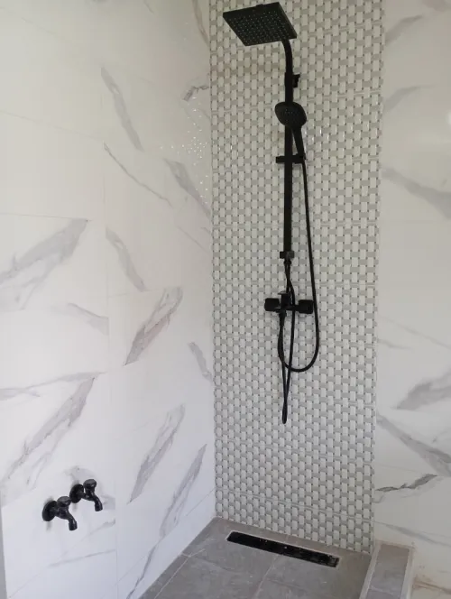 Construction douche italienne carleur et plomberie