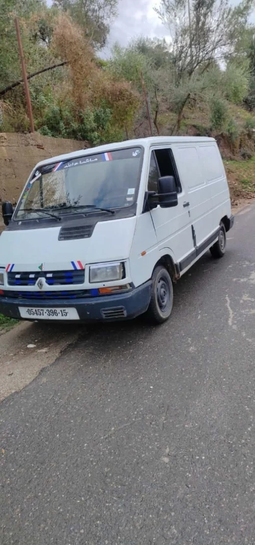 Renault Trafic 1996 Petite retouche