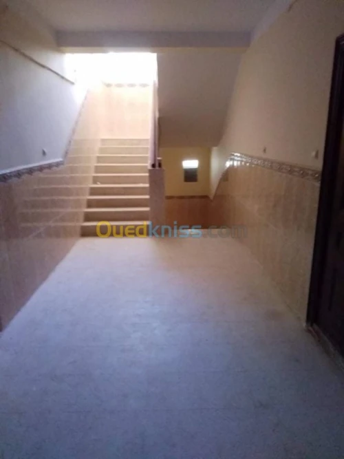 Location vacances Appartement F2 Chlef Tenes