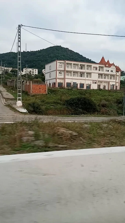 Location Immeuble Jijel Djemaa beni habibi