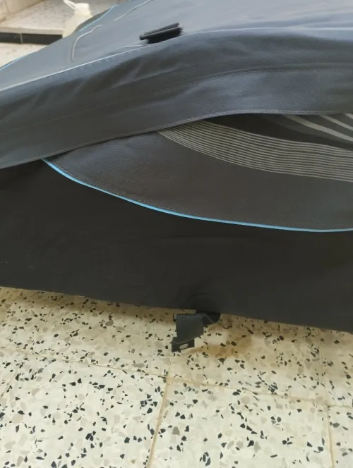 2 Coffres et des barres de toit latérale