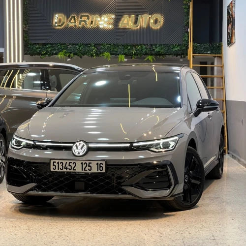 Volkswagen Golf 8 2025 R-Line