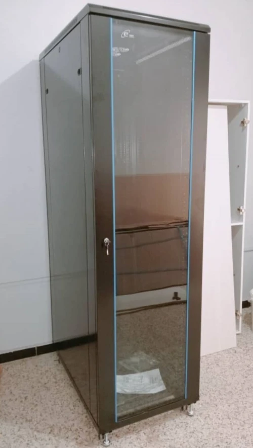  Armoire de brassage  42U 32U 24U 22U 20U 18U 15U 12U 9U 6U armoire réseau informatique
