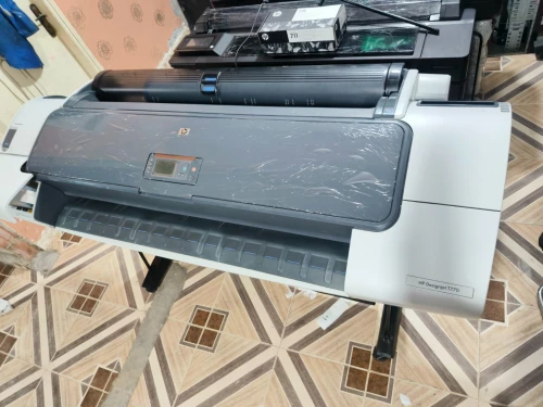 Traceur HP t 770