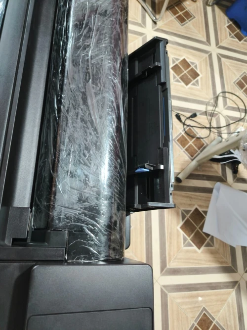 Traceur HP t 730
