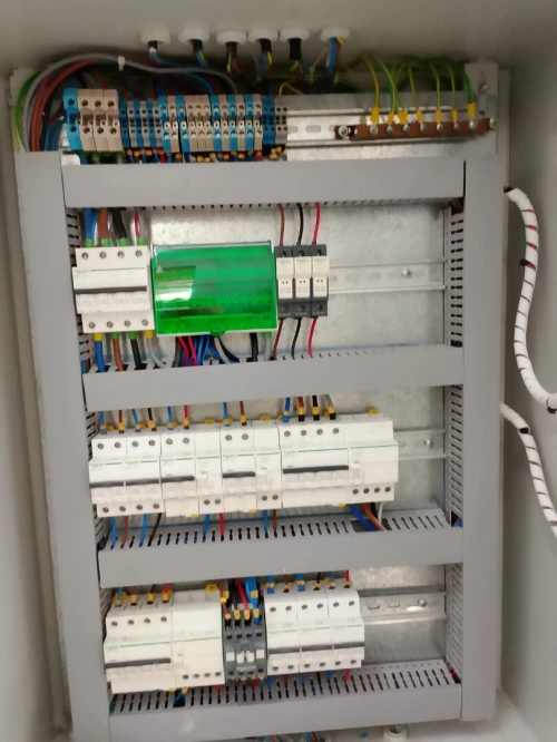 Électricien industrielle