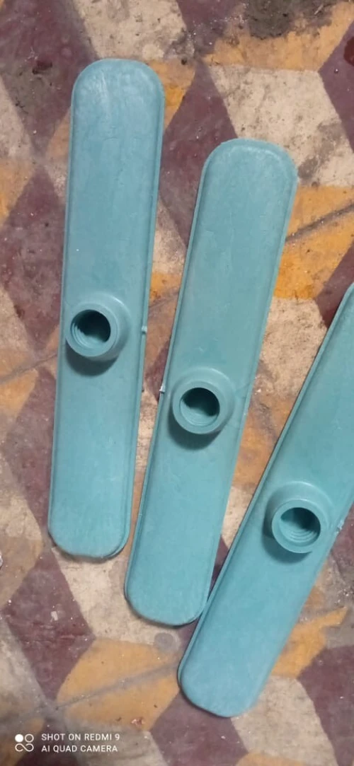 Moule injection plastique balais