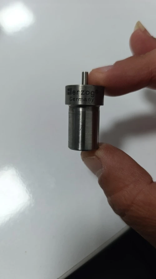 4 Injecteurs Mercedes Benz réf 611 marche parfait