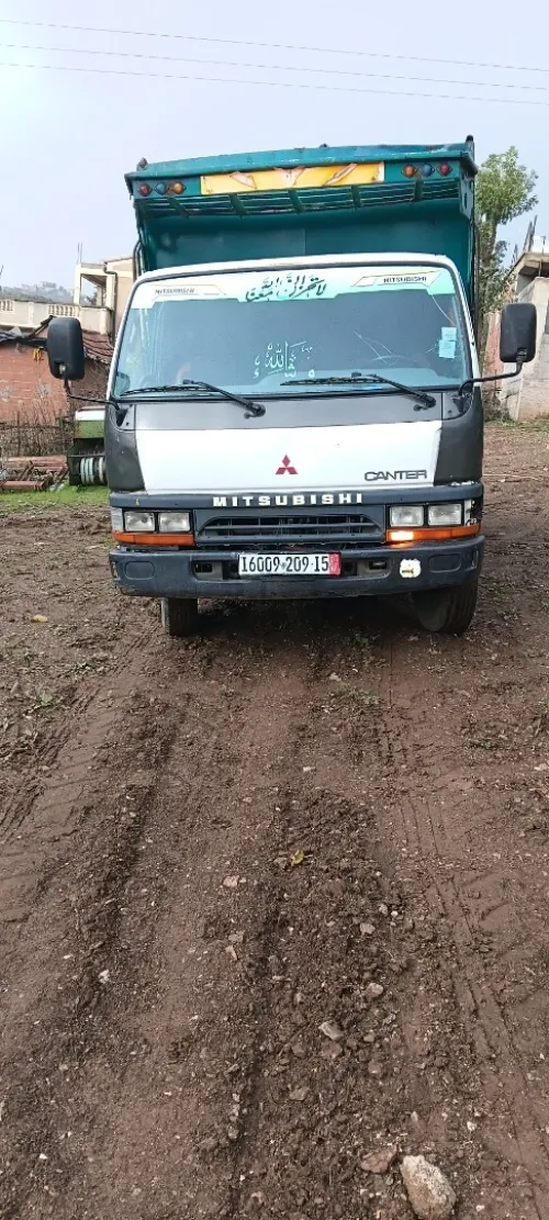 Mitsubishi CANTER 2009