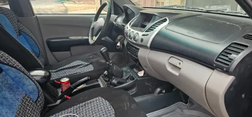 Mitsubishi L200 2011 Doube cabine Evolution