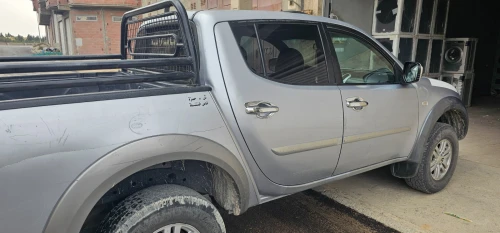 Mitsubishi L200 2011 Doube cabine Evolution