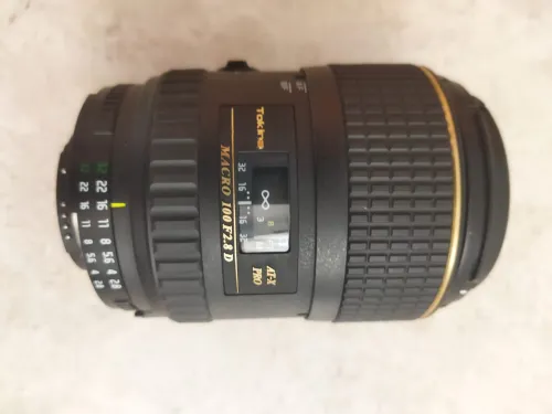Tokina 100mm f/2.8 nikon