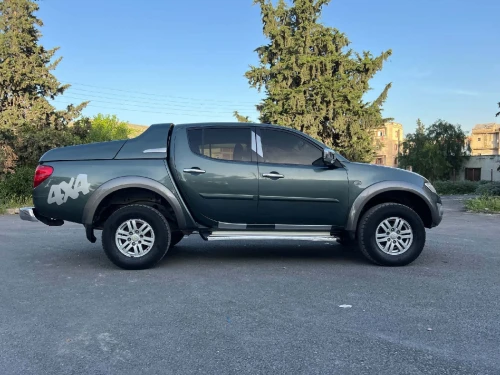Mitsubishi L200 2011 Doube cabine Evolution