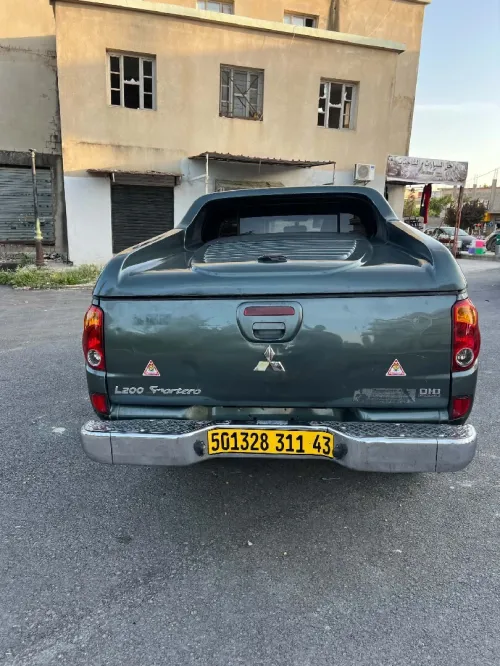 Mitsubishi L200 2011 Doube cabine Evolution