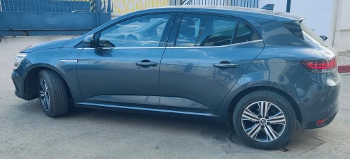 Renault Megane 4  2022 Itens