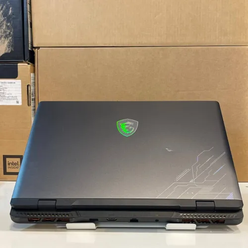 Laptop Gaming MSI Crosshair16 HX AI Intel Ultra 7-255HX RTX 5070 8GB 32GB 1TB NVMe QHD+ 240Hz