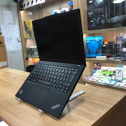 LENOVO THINKPAD X13 RYZEN 5 7540U 16GB 256 SSD 13.3" NEUF SOUS EMBALLAGE 