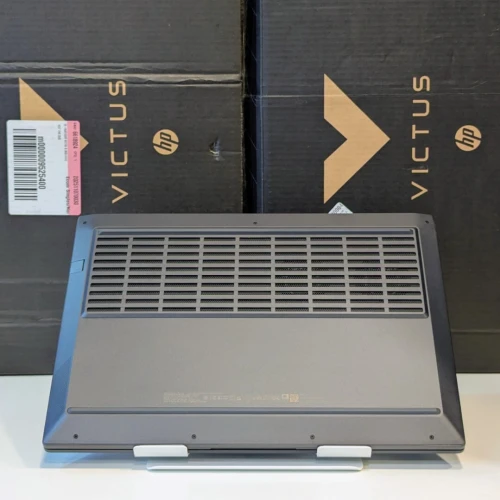 HP victus 15 Ryzen 7 745HS RAM 16GB 512SSD RTX 4050 6G écran 15.6144hz Neuf Jamais Utiliser