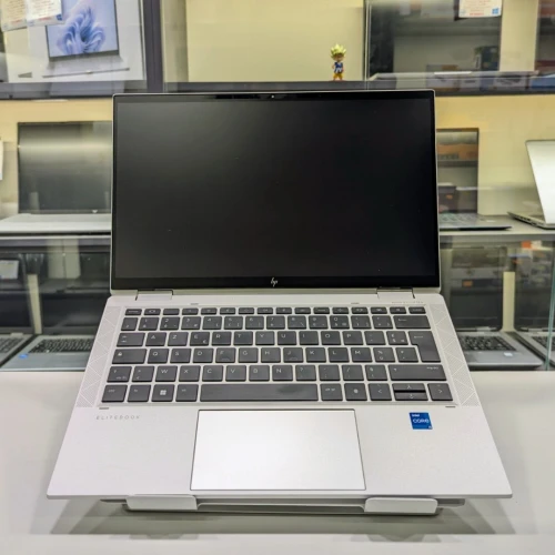 HP ELITEBOOK 1030 X360 G8 i5 11TH 8GB 256 SSD X360 tactile 