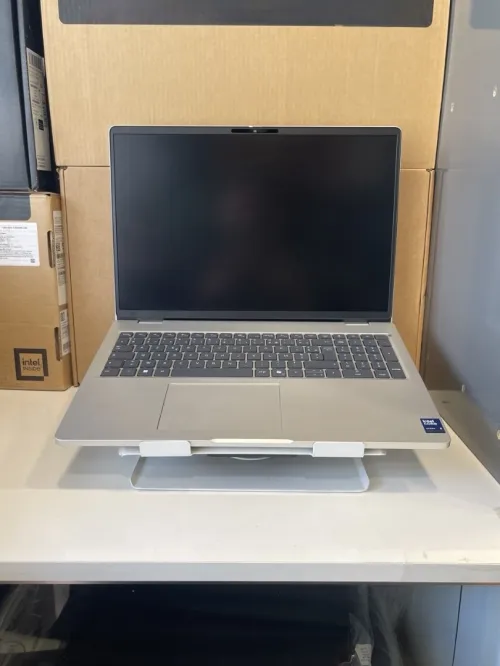 Dell Pro 16 intel Ultra 5 235U 16GB 512GB NVMe 16" WUXGA