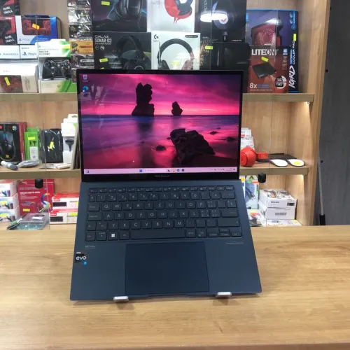 asus zenbook s13 i7 13 16gb 1tb ssd 13.3" oled 