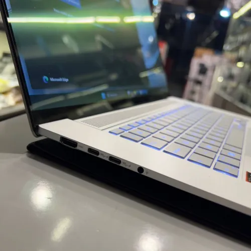 ASUS Zenbook S 16 Ryzen AI 9 365W /Radeon 880M 24GB 1TB OLED 2.8K