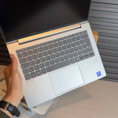 HP EliteBook 6 G1i 14 Ultra 5 225U 16Go 512Go NVMe 14