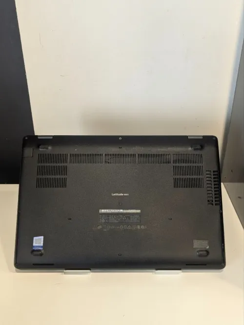 DELL Latitude 5501 Intel i5 9400H UHD Graphics 630 8GB 256GB NVMe 15.6