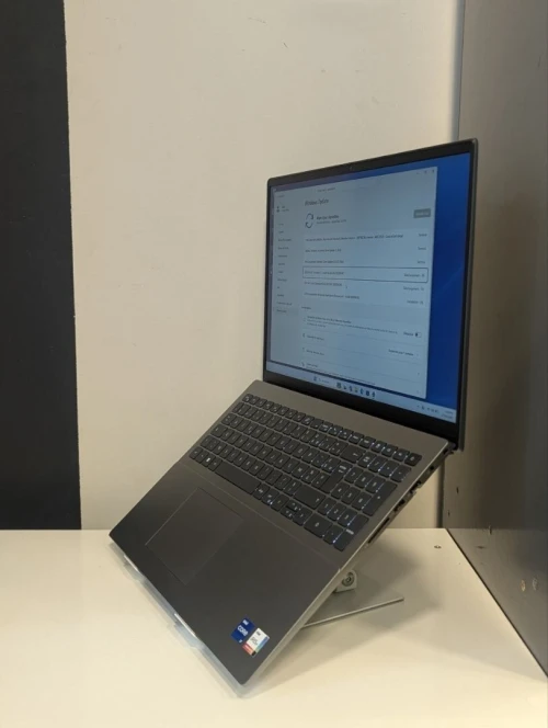 LAPTOP Dell Vostro 16 5630 Intel i7 1360P 16GB 512GB FHD+