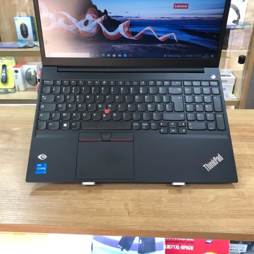 LENOVO THINKPAD E15 I5 12TH 8GB 256SSD 15.6" 