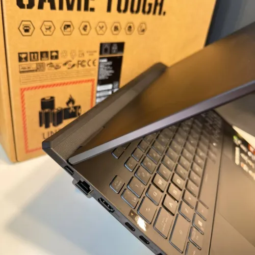 ASUS TUF A16 FA608 RYZEN 7 260H 16GB DDR5 1TB NVME RTX5050 165Hz 100%SRGB