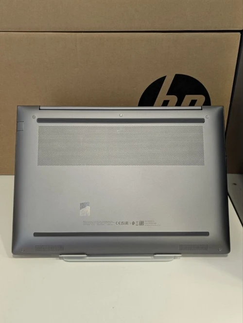 Workstation HP ZBOOK POWER G11 ULTRA 7 155H RTX500 ADA 32GB DDR5 1TB SSD 16