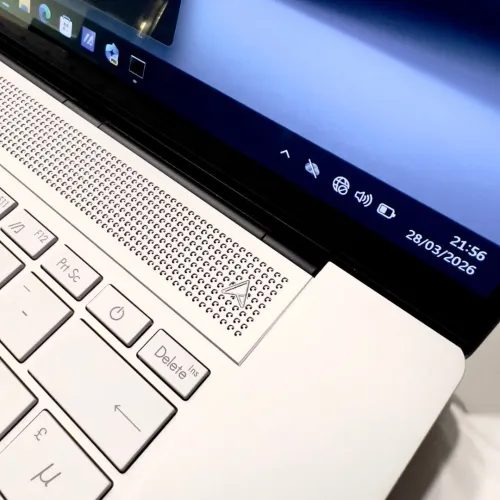 ASUS Zenbook S 16 Ryzen AI 9 365W /Radeon 880M 24GB 1TB OLED 2.8K