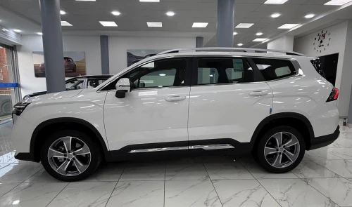 Geely OKAVANGO 2024 7plas
