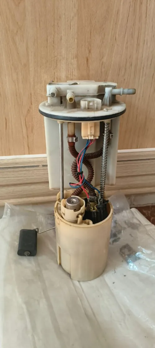 Casse auto 206 et voleex C30